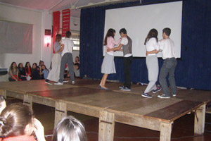 OBRA DE TEATRO PASCUAL - 6º AÑO ESCUELA SECUNDARIA OBRA DE TEATRO PASCUAL - 6º AÑO ESCUELA SECUNDARIA
