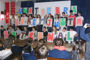 OBRA DE TEATRO PASCUAL - 6º AÑO ESCUELA SECUNDARIA OBRA DE TEATRO PASCUAL - 6º AÑO ESCUELA SECUNDARIA