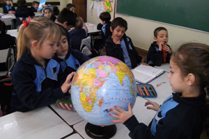 Primer año EP trabaja con el globo terráqueo Primer año EP trabaja con el globo terráqueo