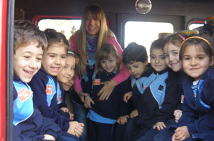 Jardín con los Bomberos Voluntarios de Vicente López Jardín con los Bomberos Voluntarios de Vicente López