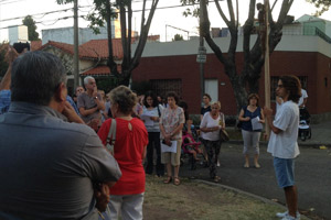 VIA CRUCIS POR EL BARRIO VIERNES SANTO VIA CRUCIS POR EL BARRIO VIERNES SANTO