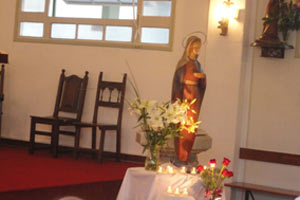 Celebramos en comunidad la Fiesta de la Asunción de la Virgen Celebramos en comunidad la Fiesta de la Asunción de la Virgen