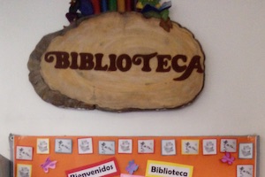 Bienvenidos a la Biblioteca Bienvenidos a la Biblioteca
