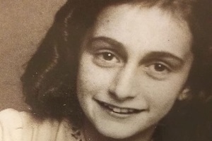 THE DIARY OF ANNE FRANK THE DIARY OF ANNE FRANK